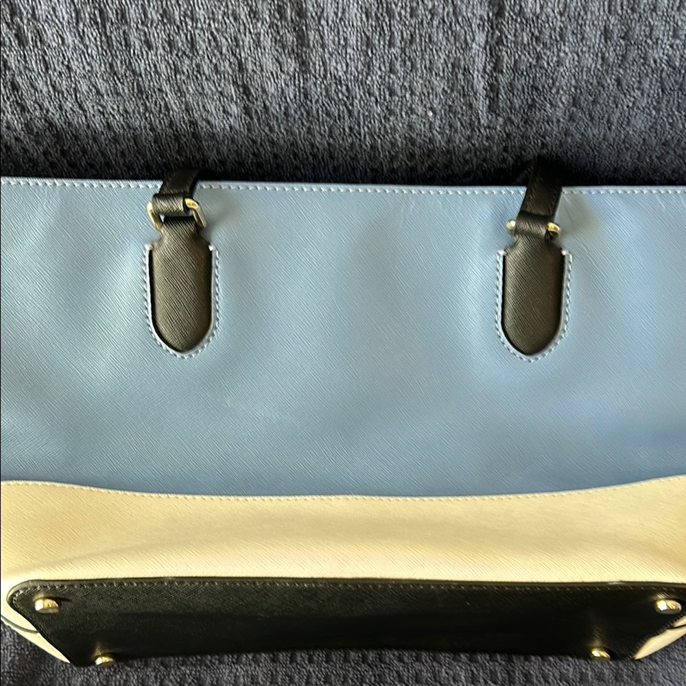 Elegant Two-Tone Tote Bag - Picture 4 of 5